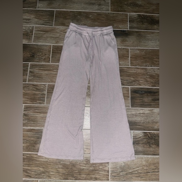 Beyond Yoga well traveled wide leg pants - Picture 2 of 4